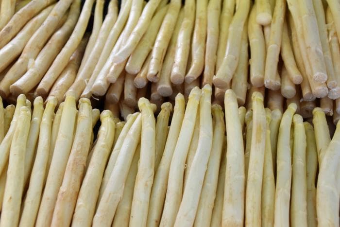 witte asperges voor een zoutarme pastasalade