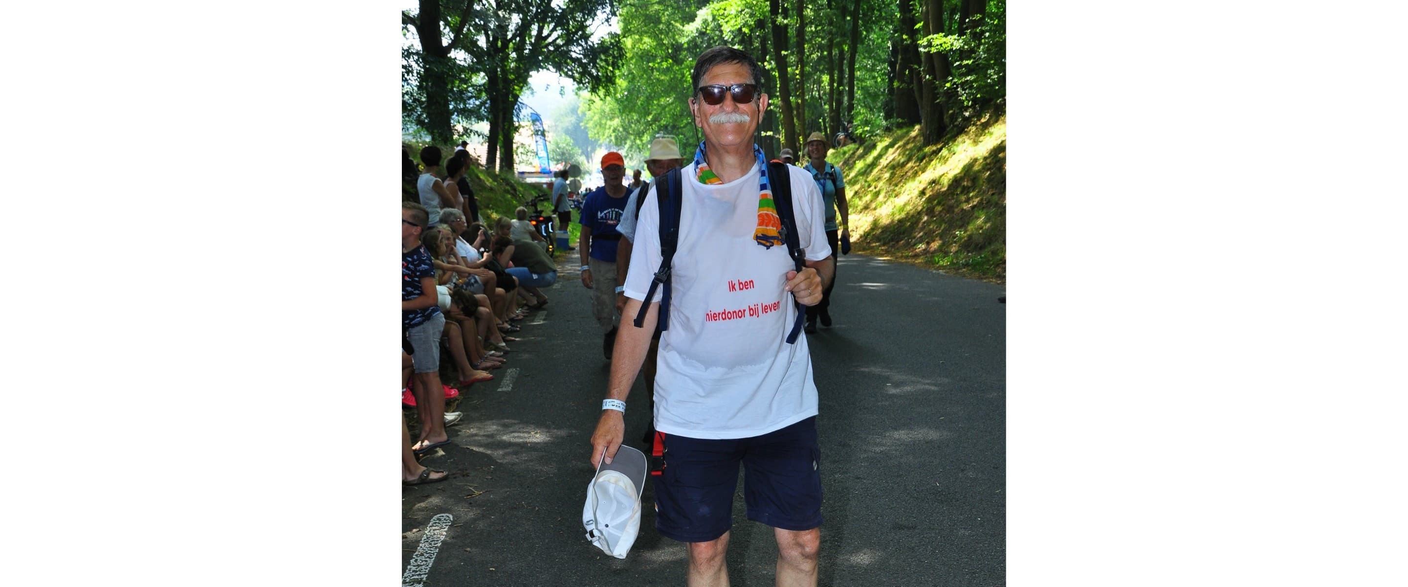 Huub wandelt mee met de Nijmeegse Vierdaagse